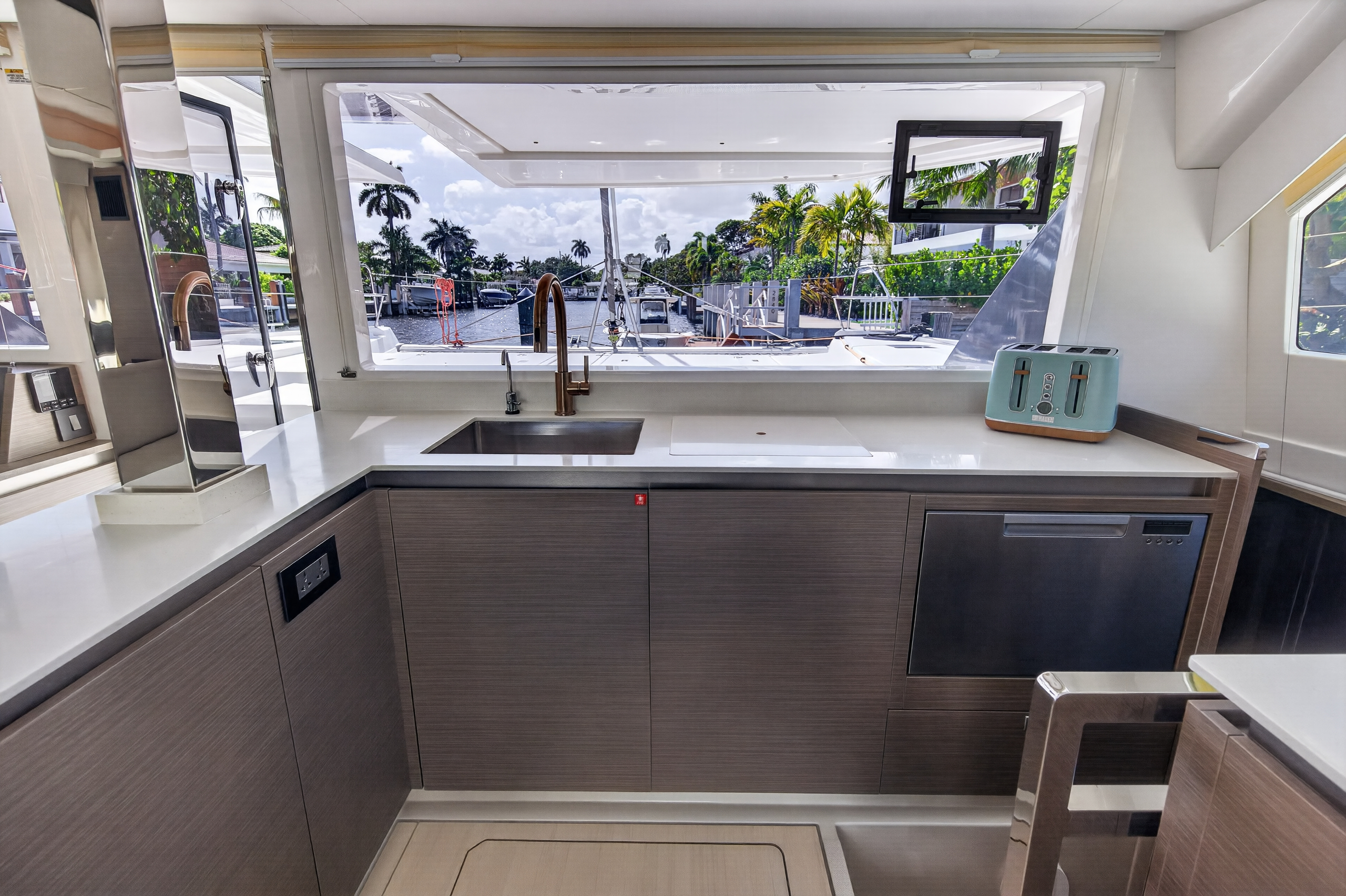 Boat image 93