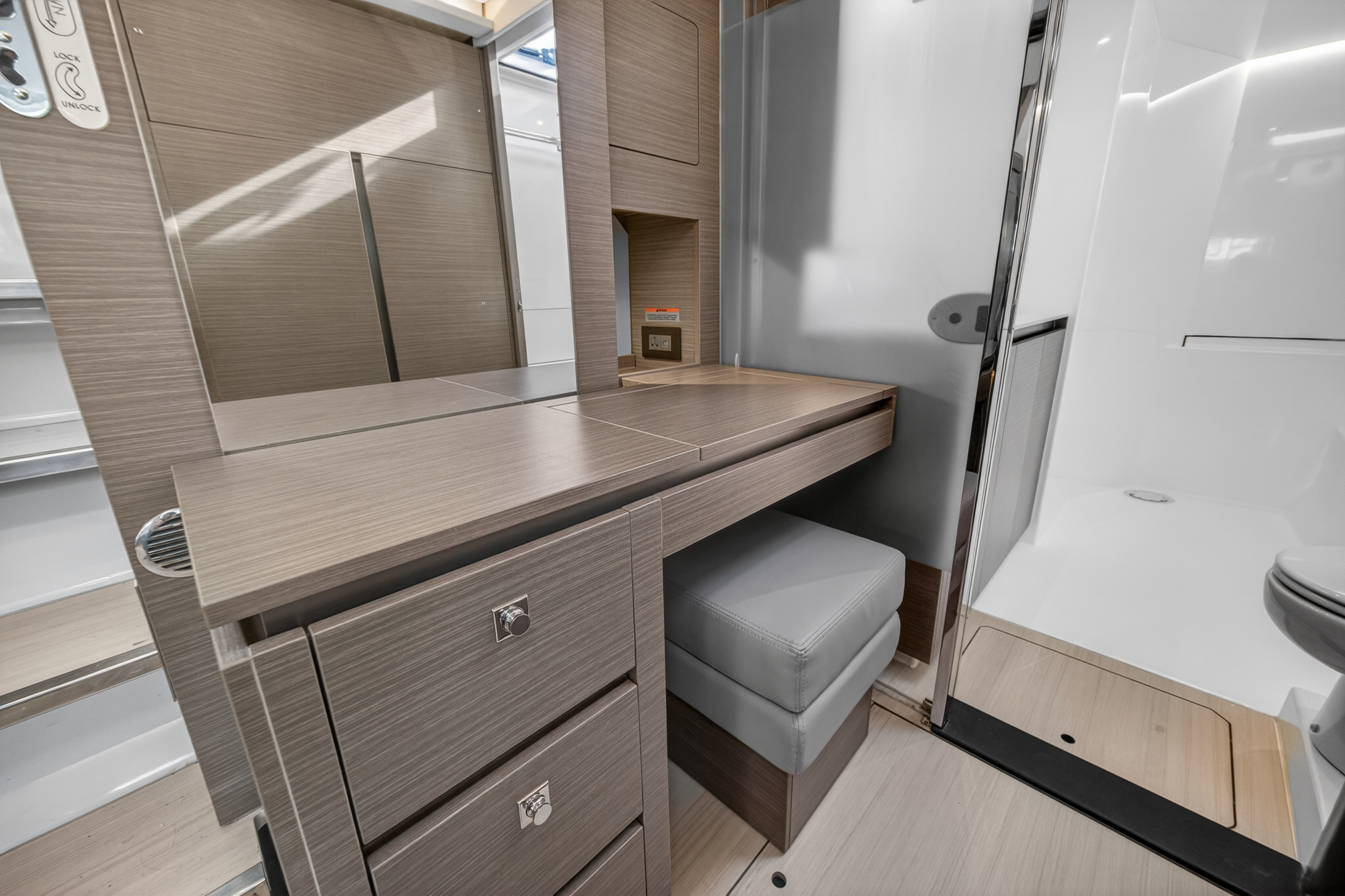 Boat image 115