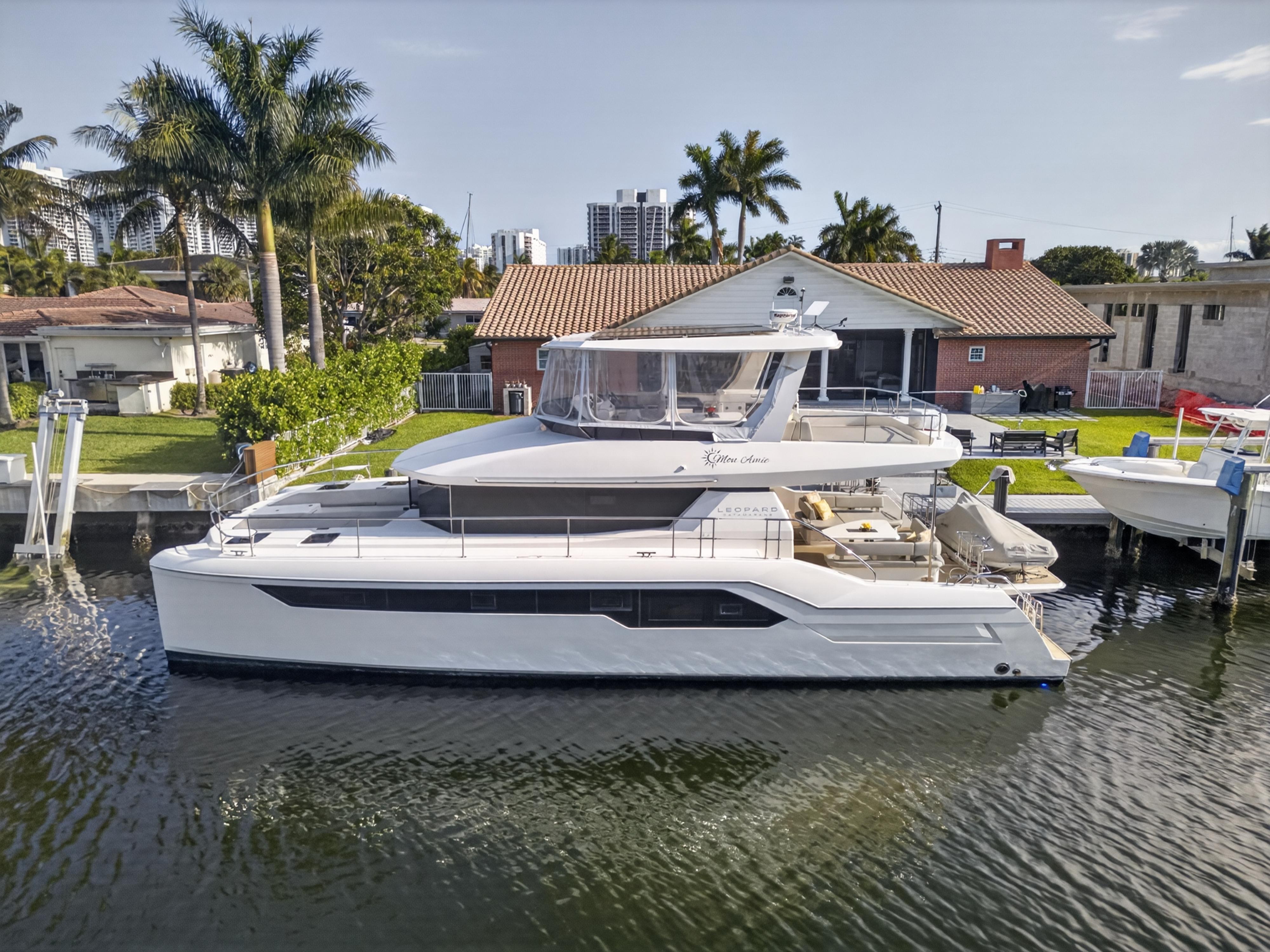 Boat image 9