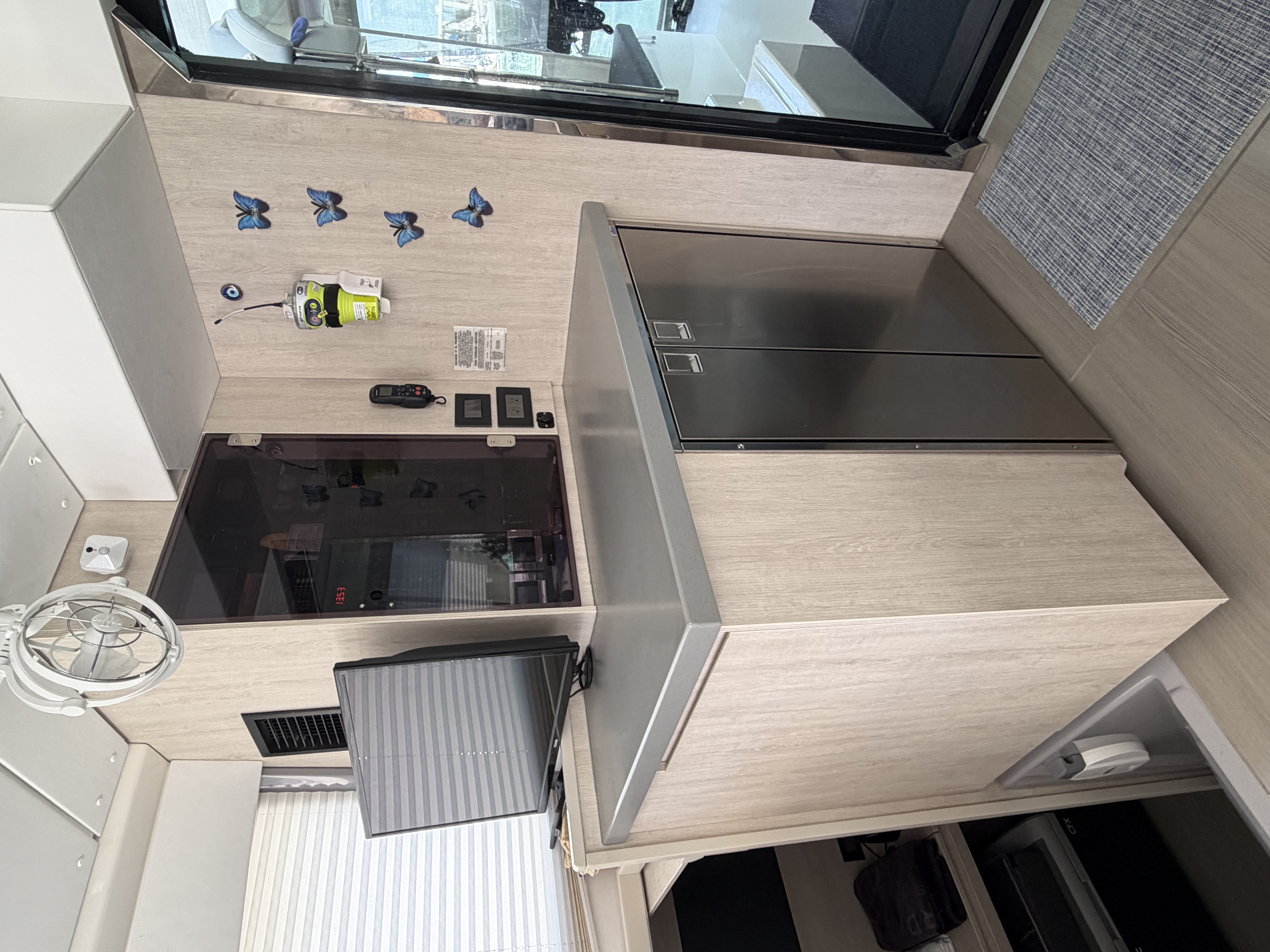 Boat image 10