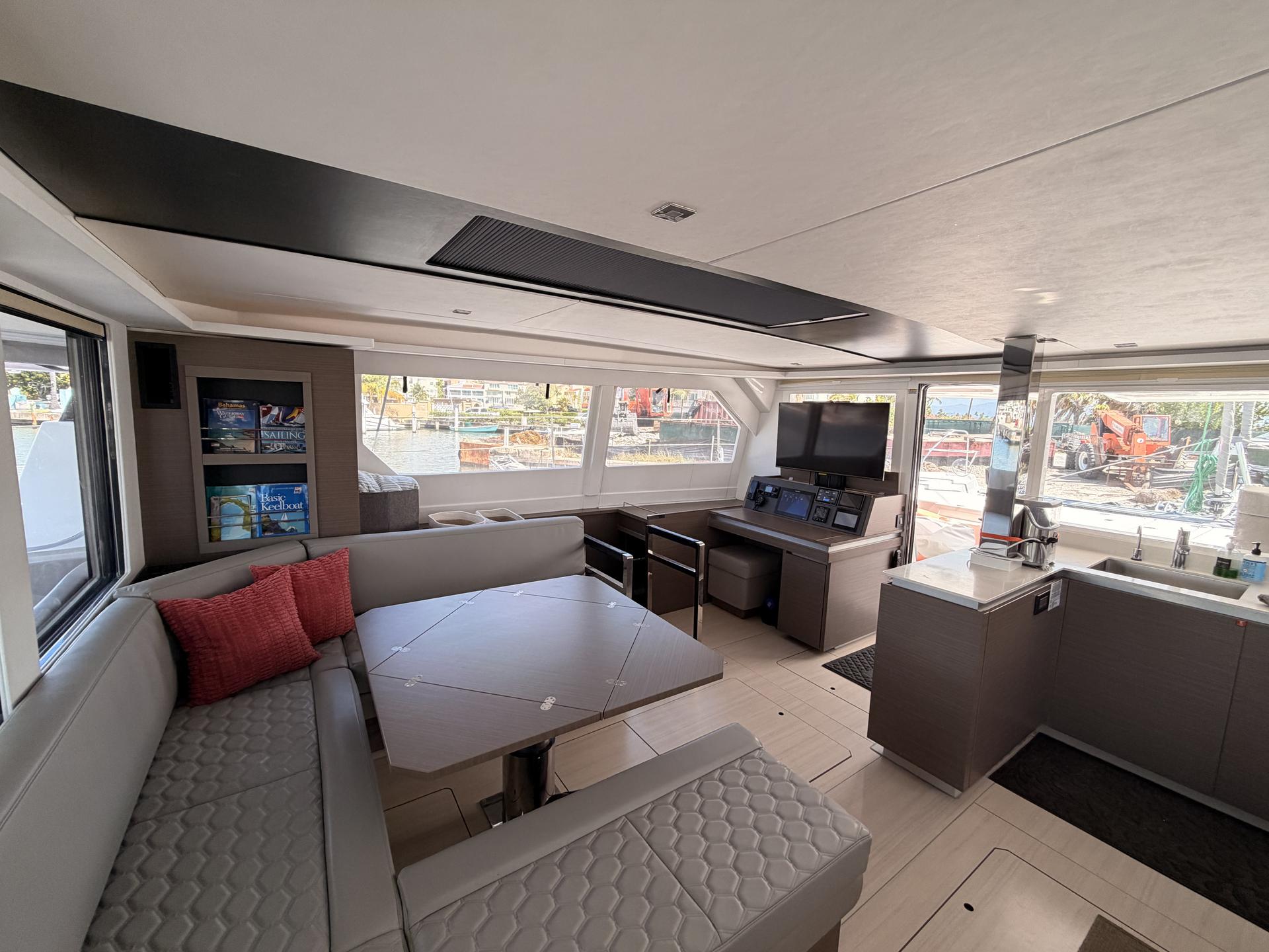 Boat image 12