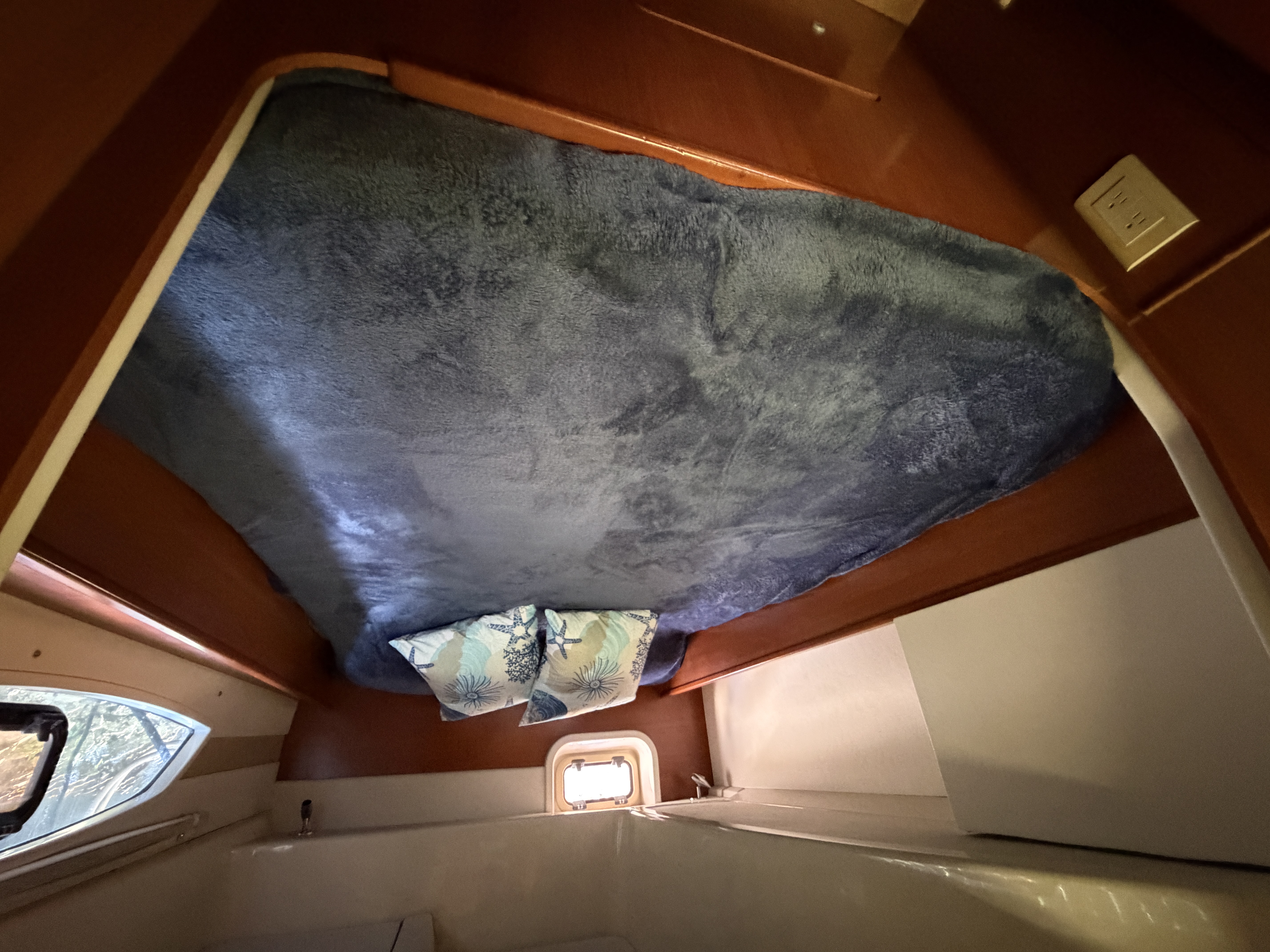 Boat image 81