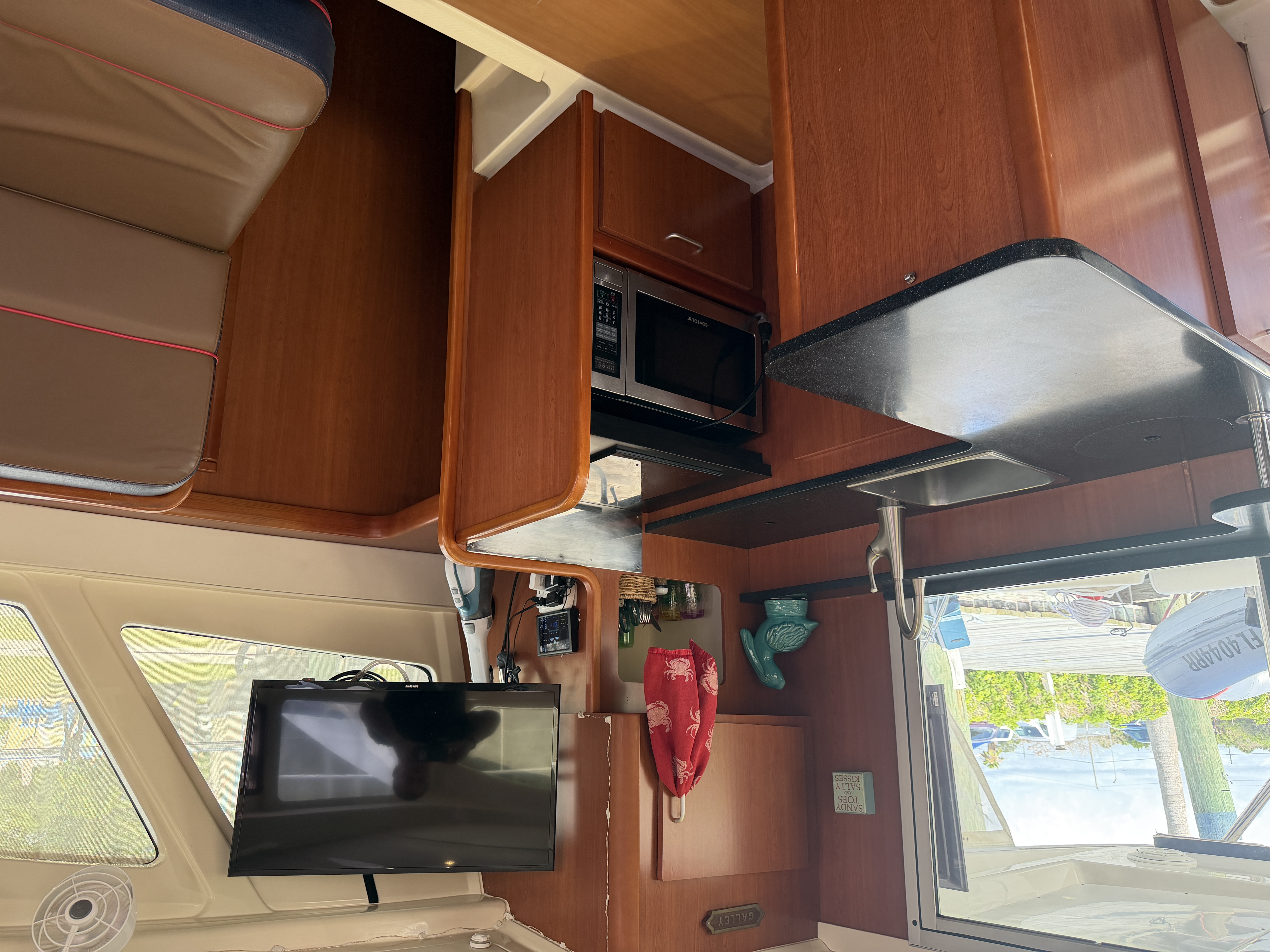 Boat image 33