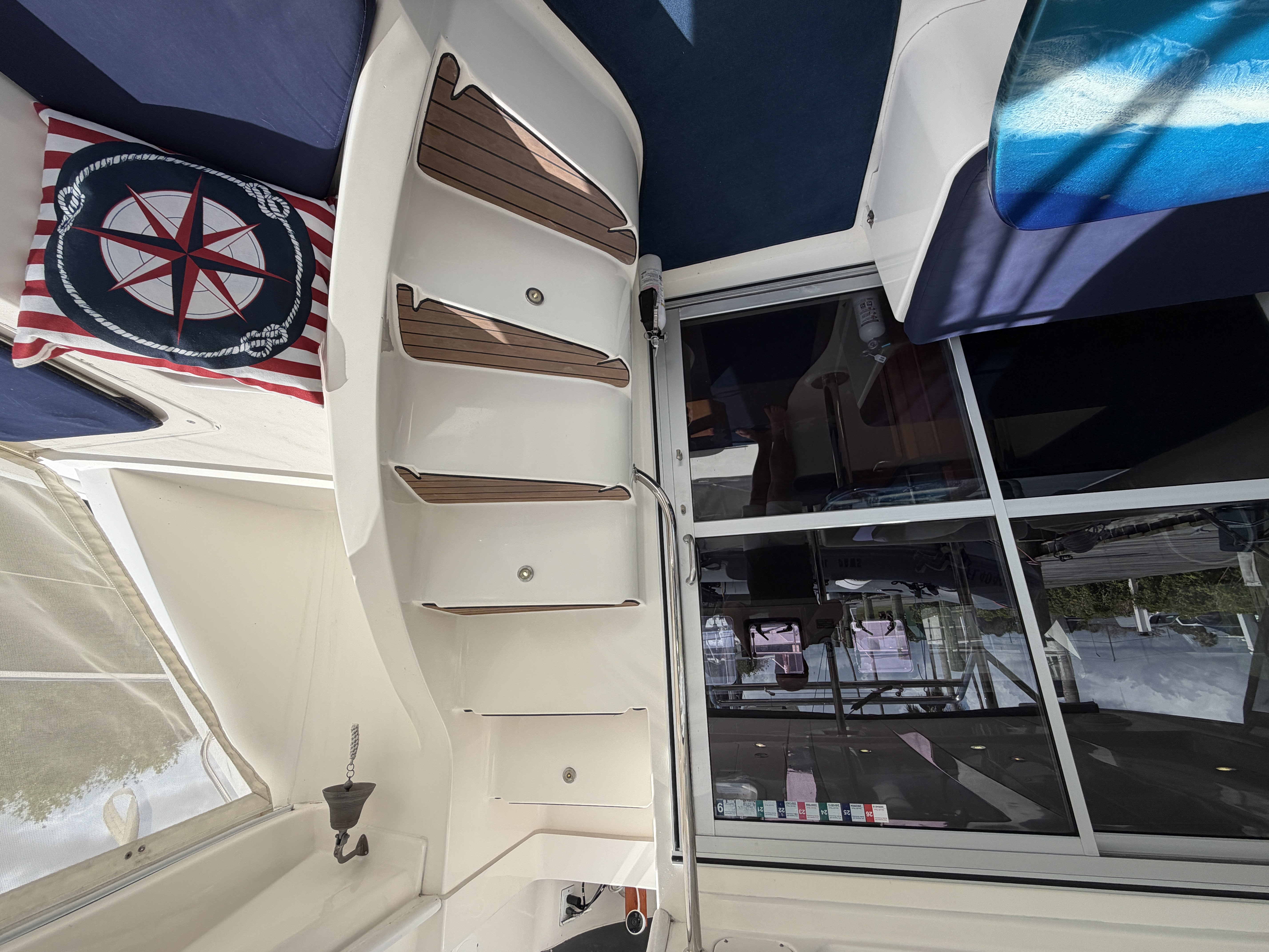 Boat image 10