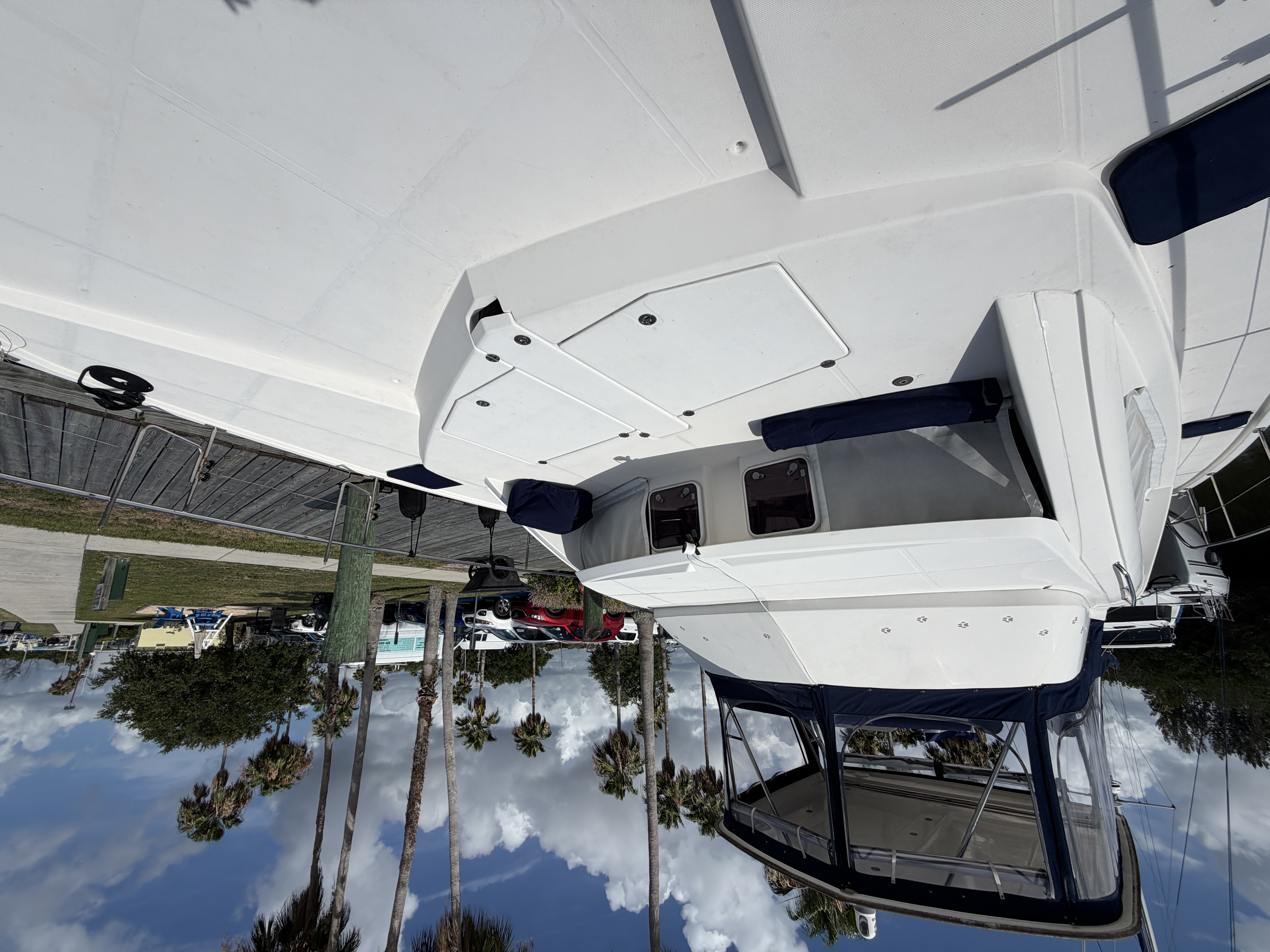 Boat image 100