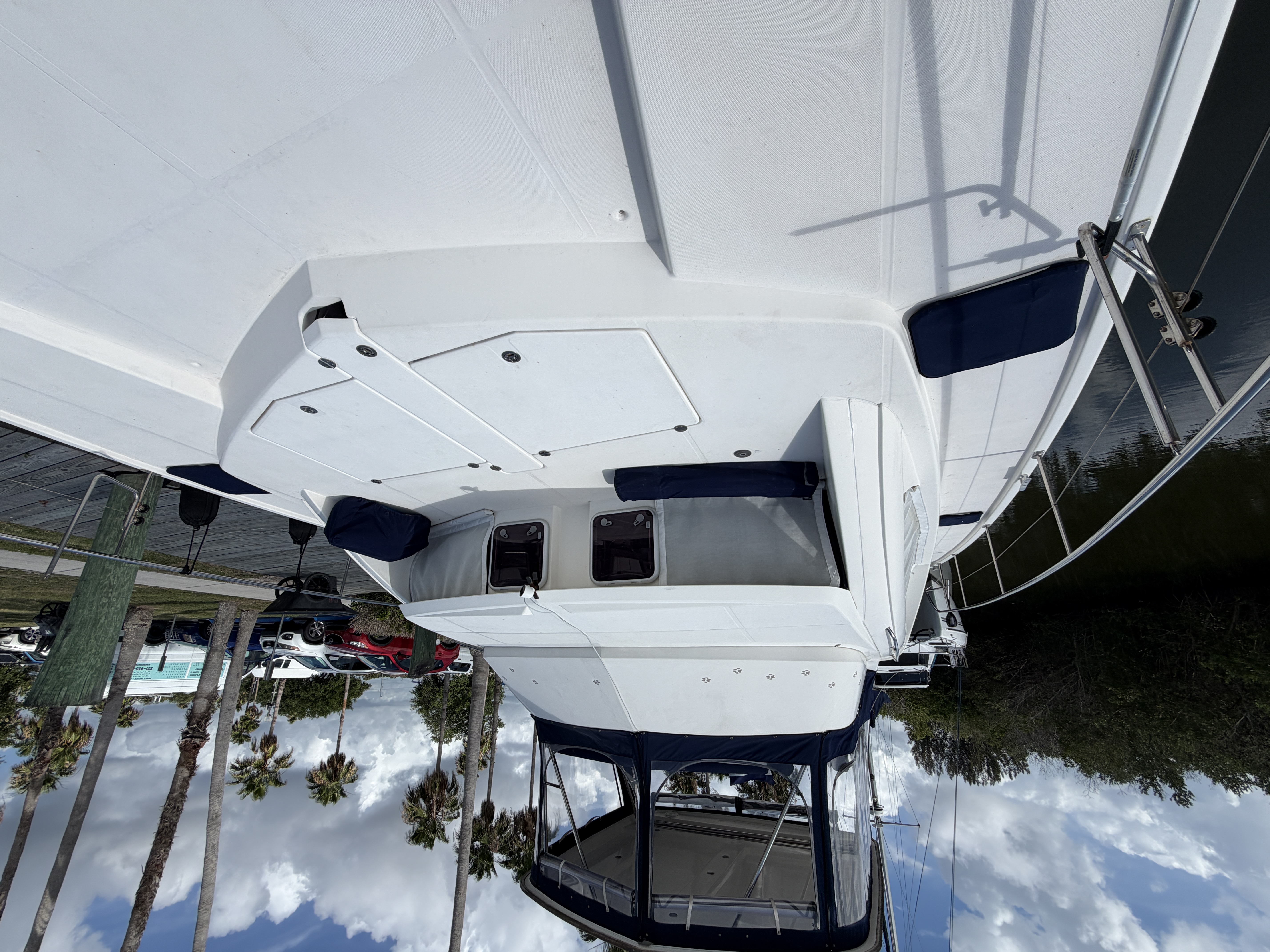 Boat image 102