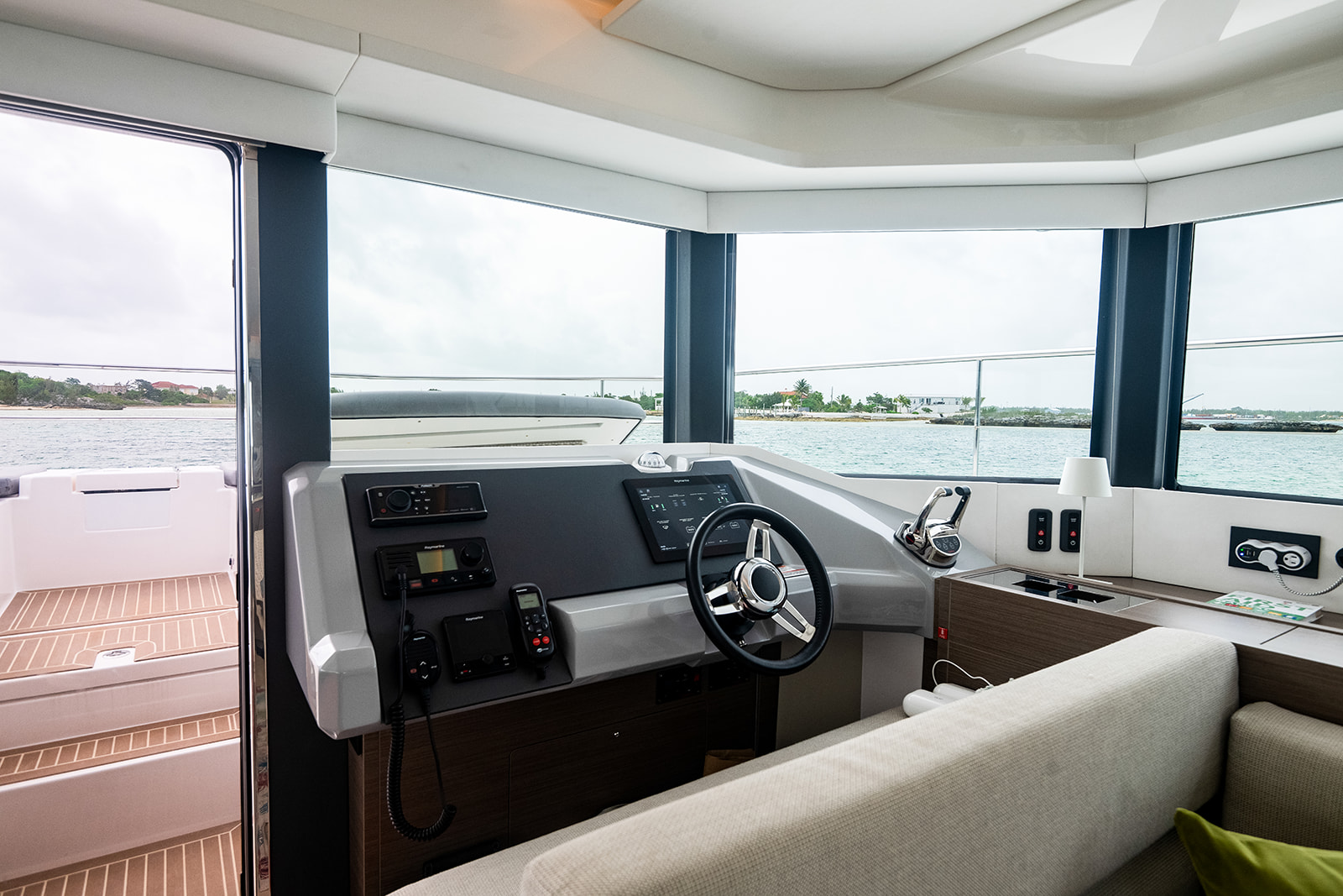 Boat image 3