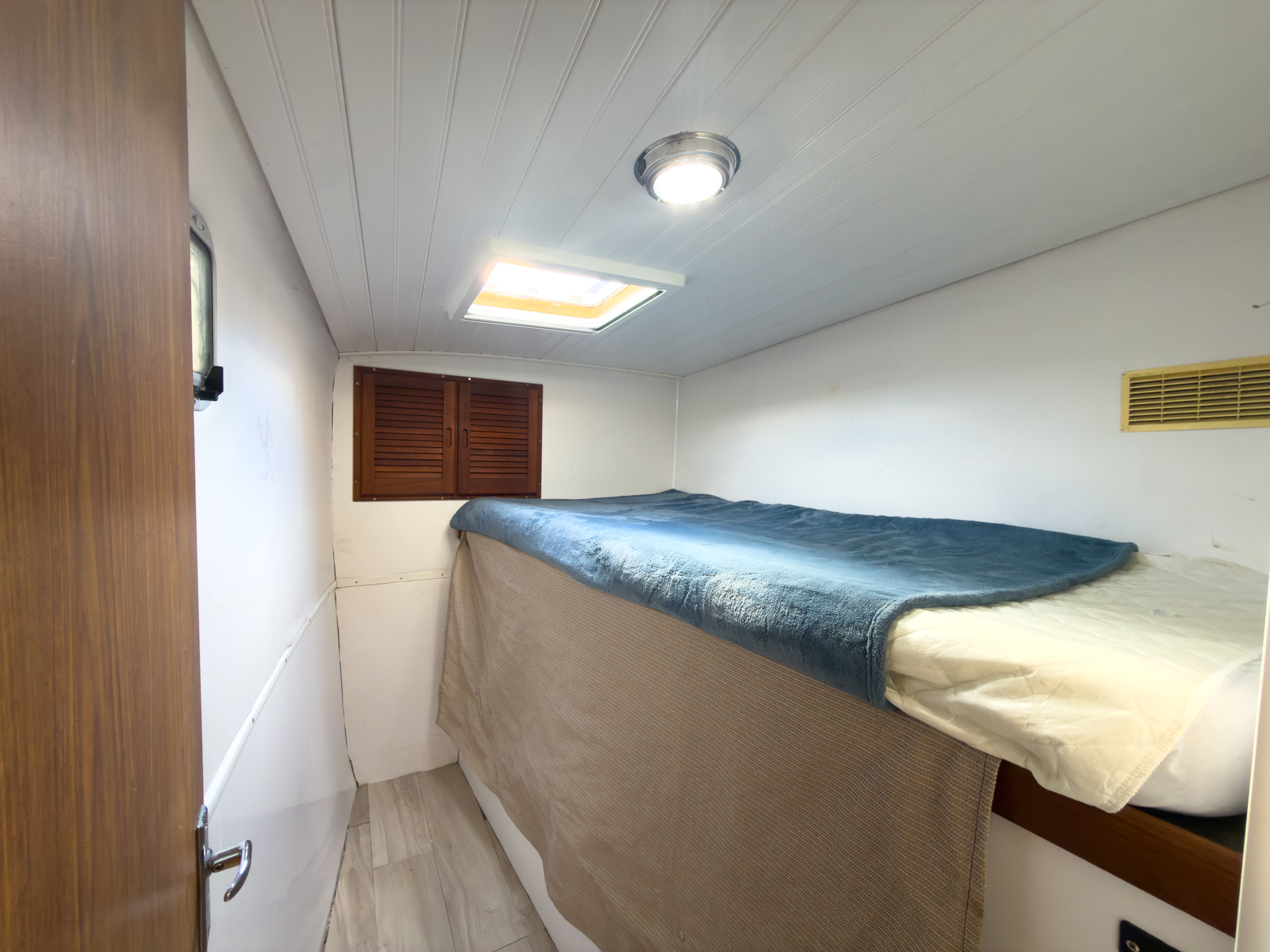 Boat image 53