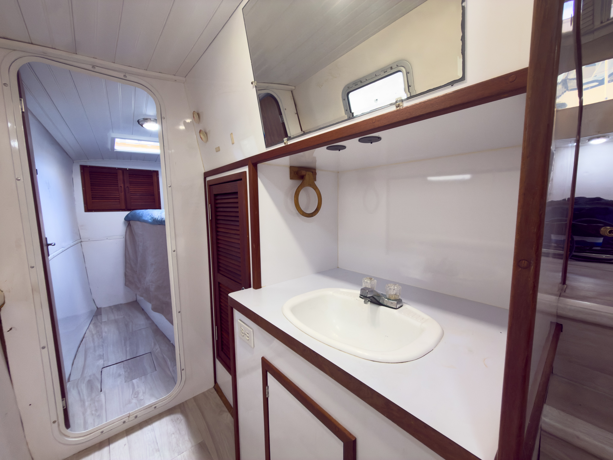 Boat image 54