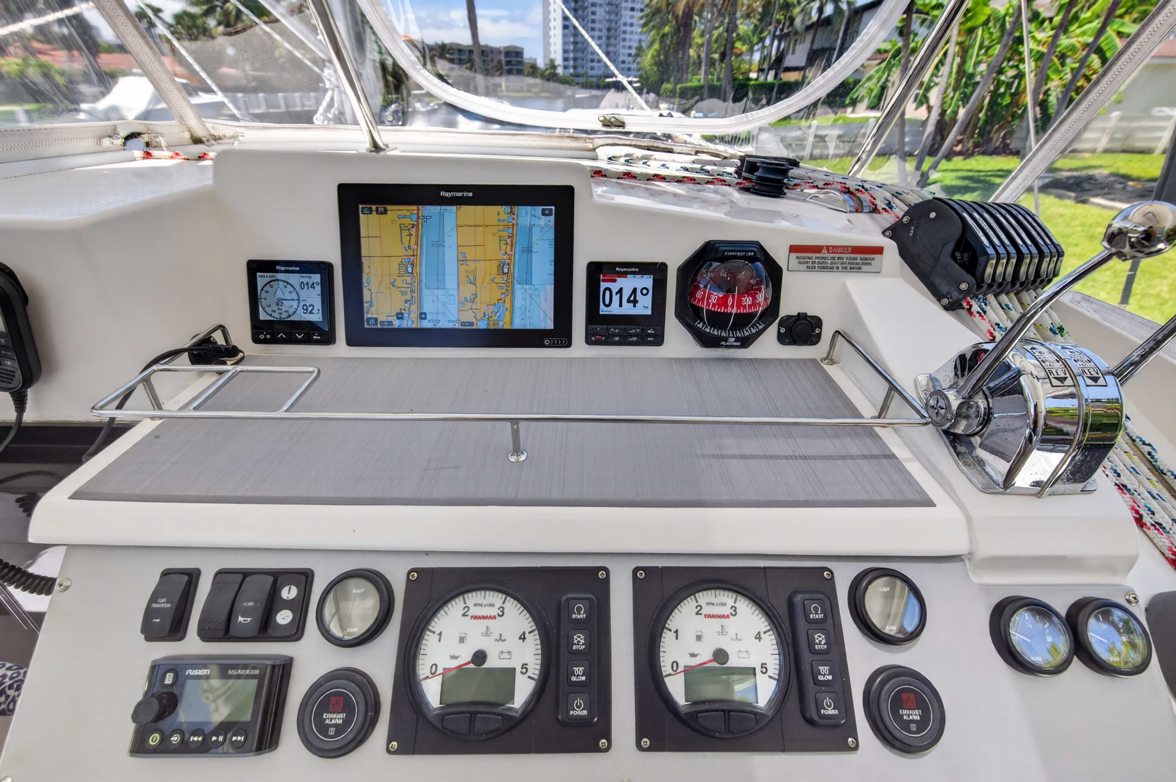 Boat image 98