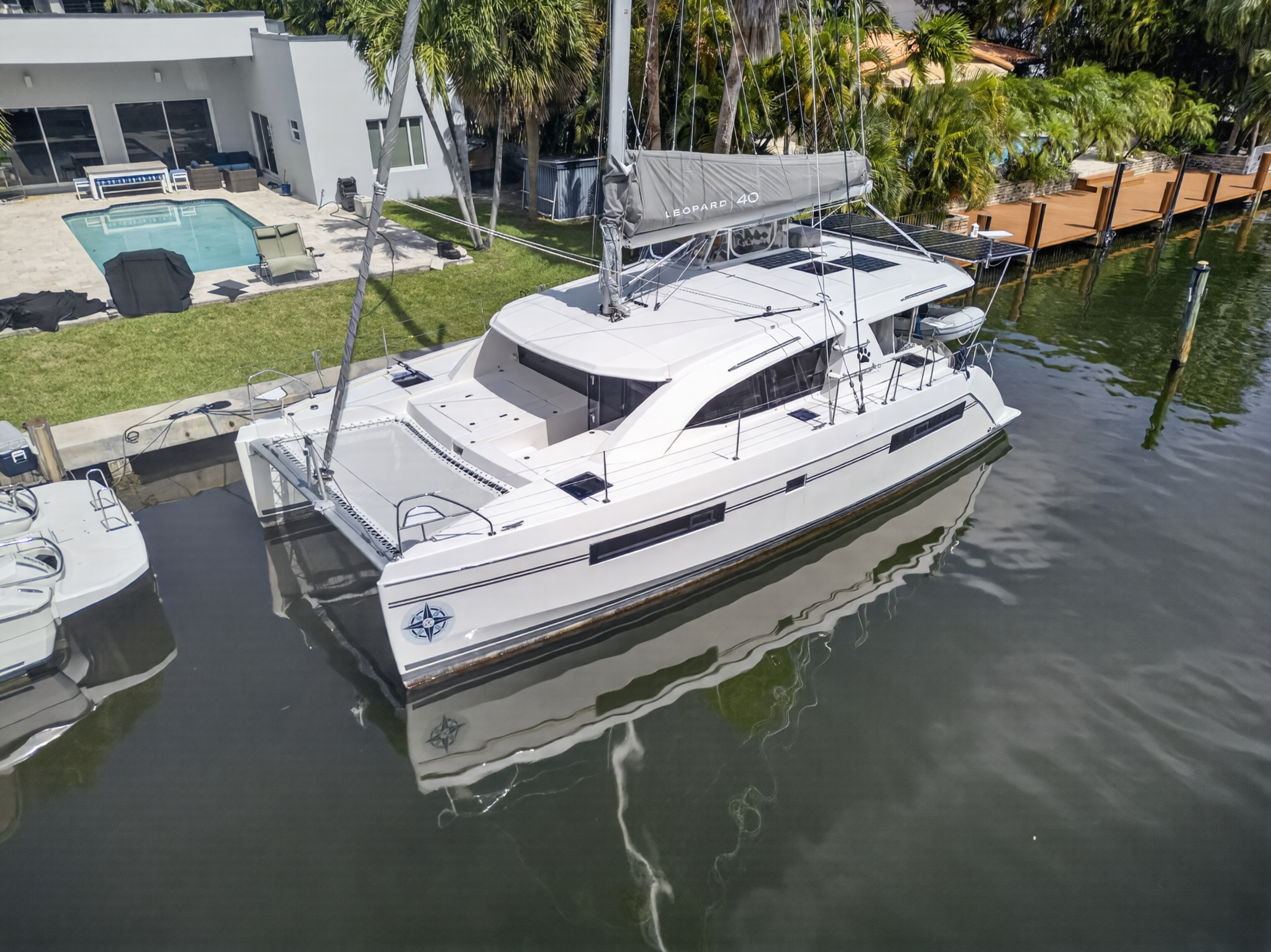 Boat image 3