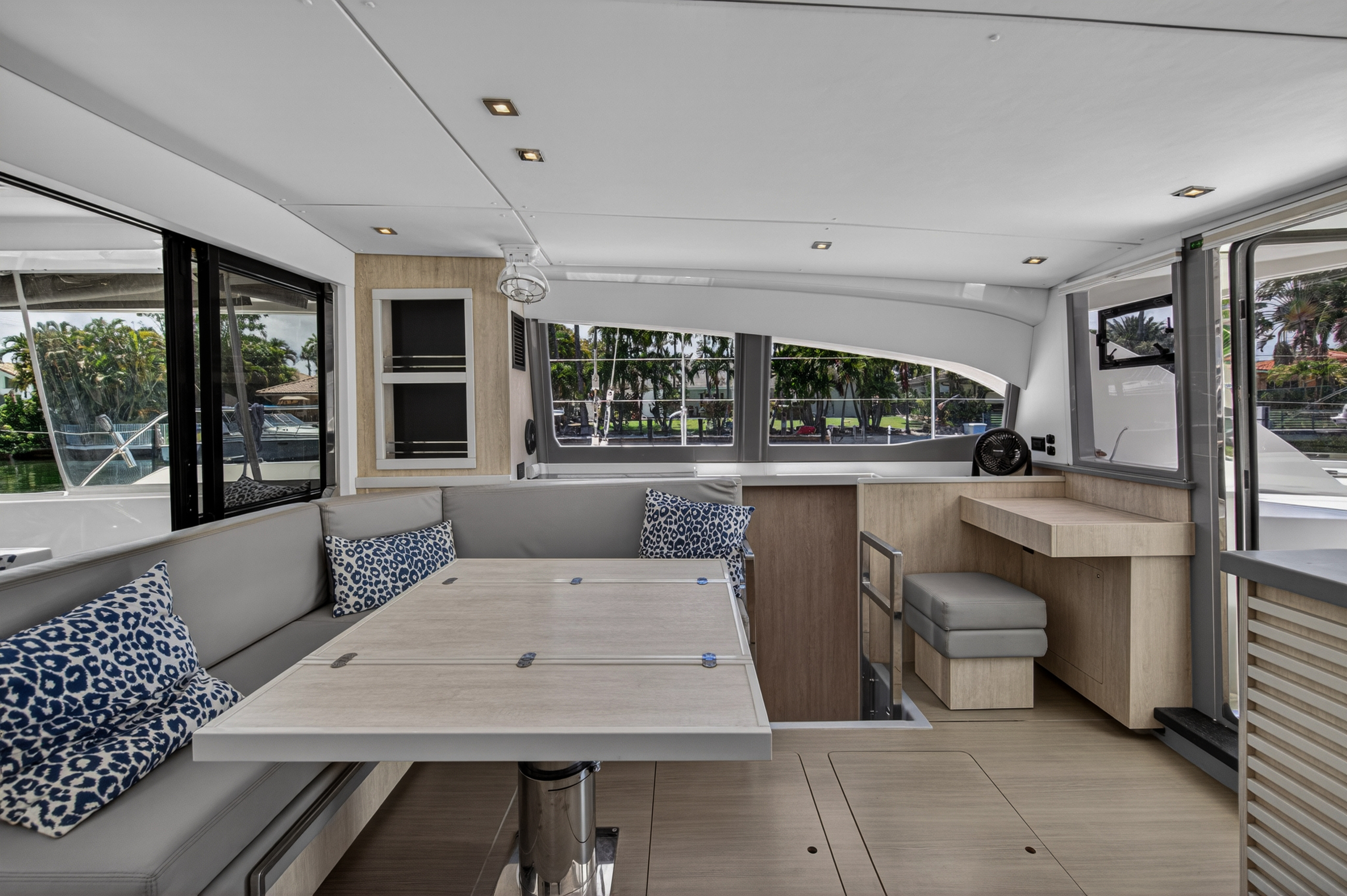 Boat image 44