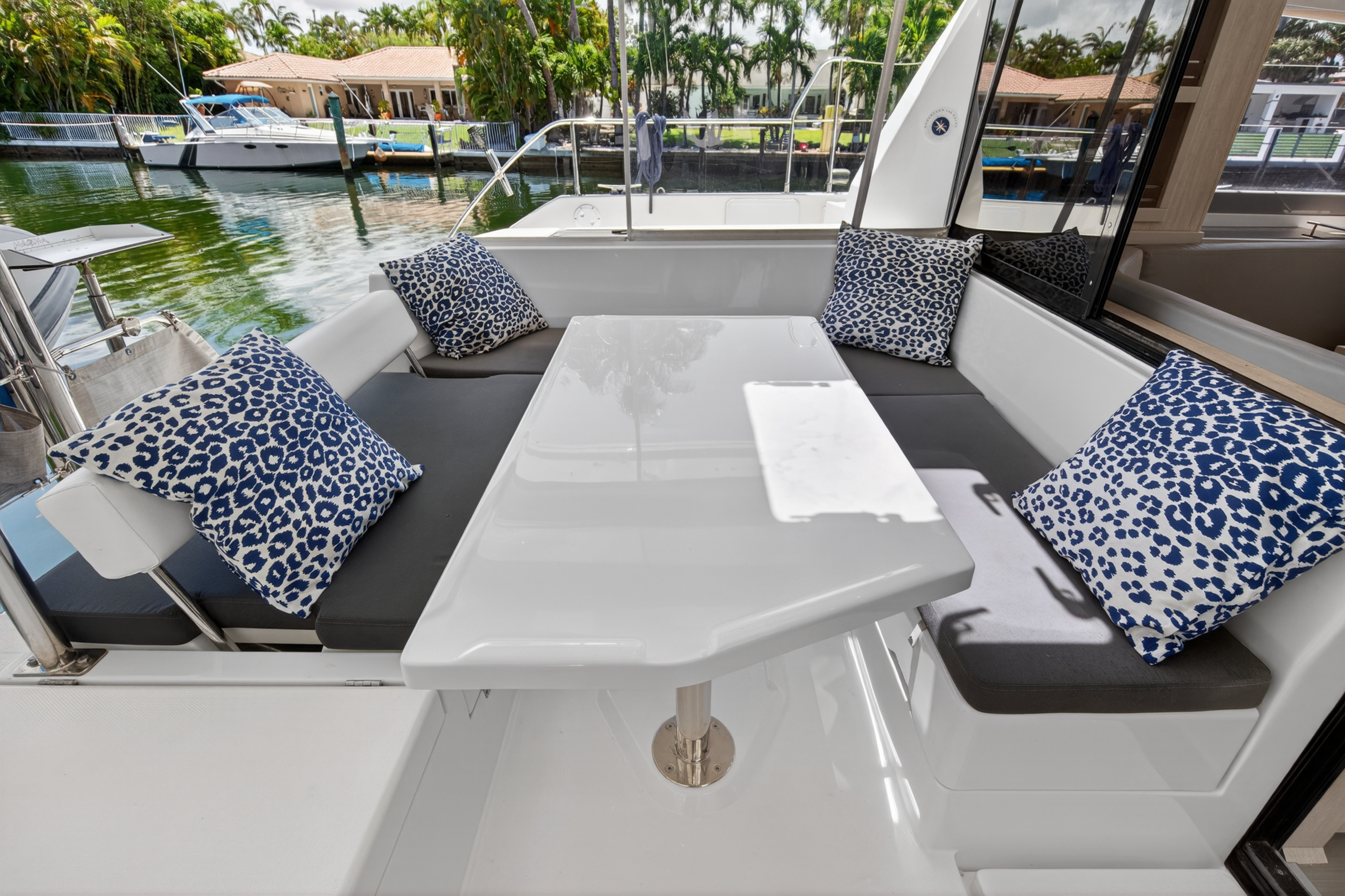 Boat image 11