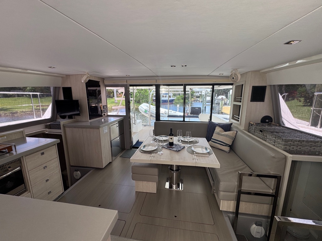 Boat image 12