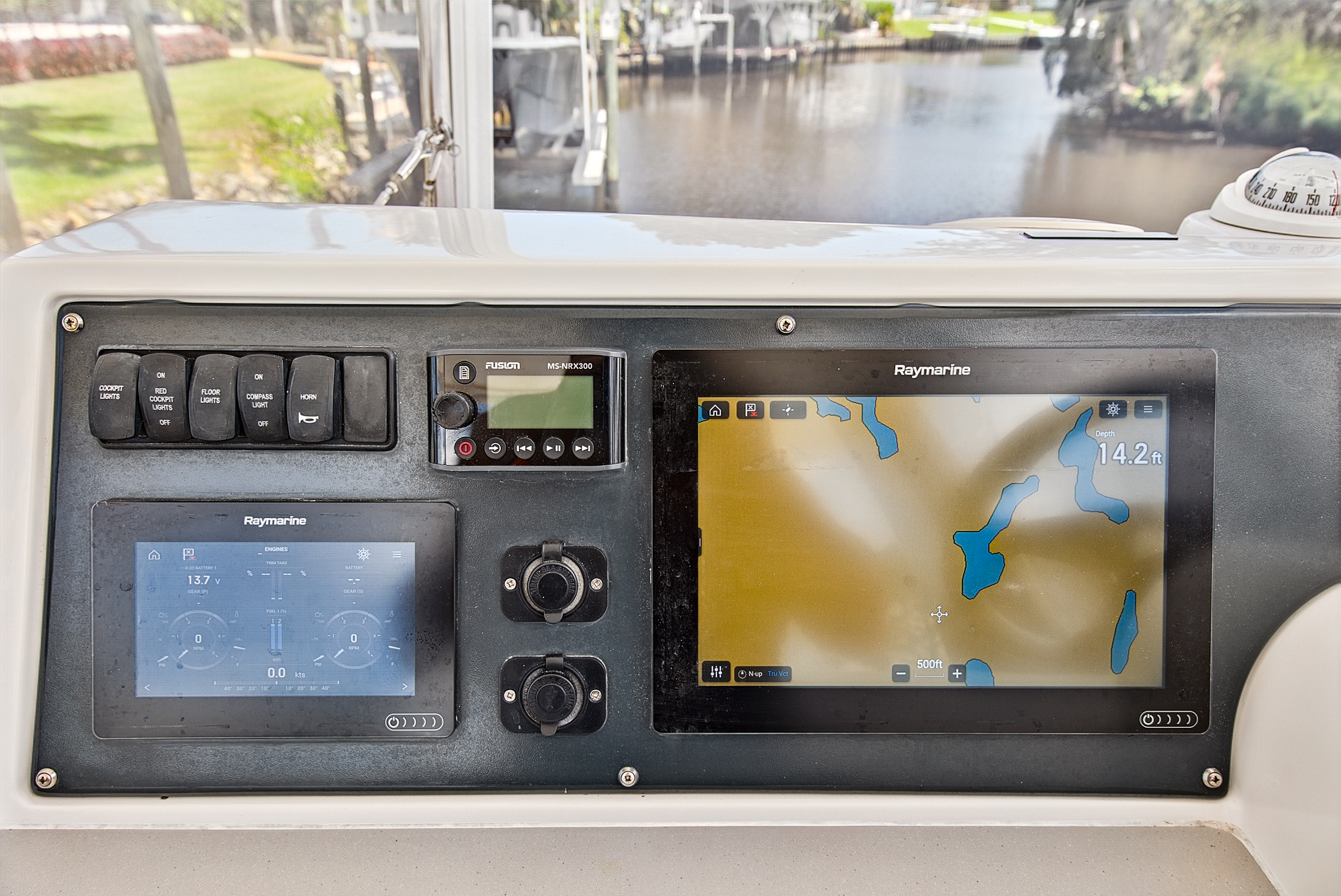 Boat image 27