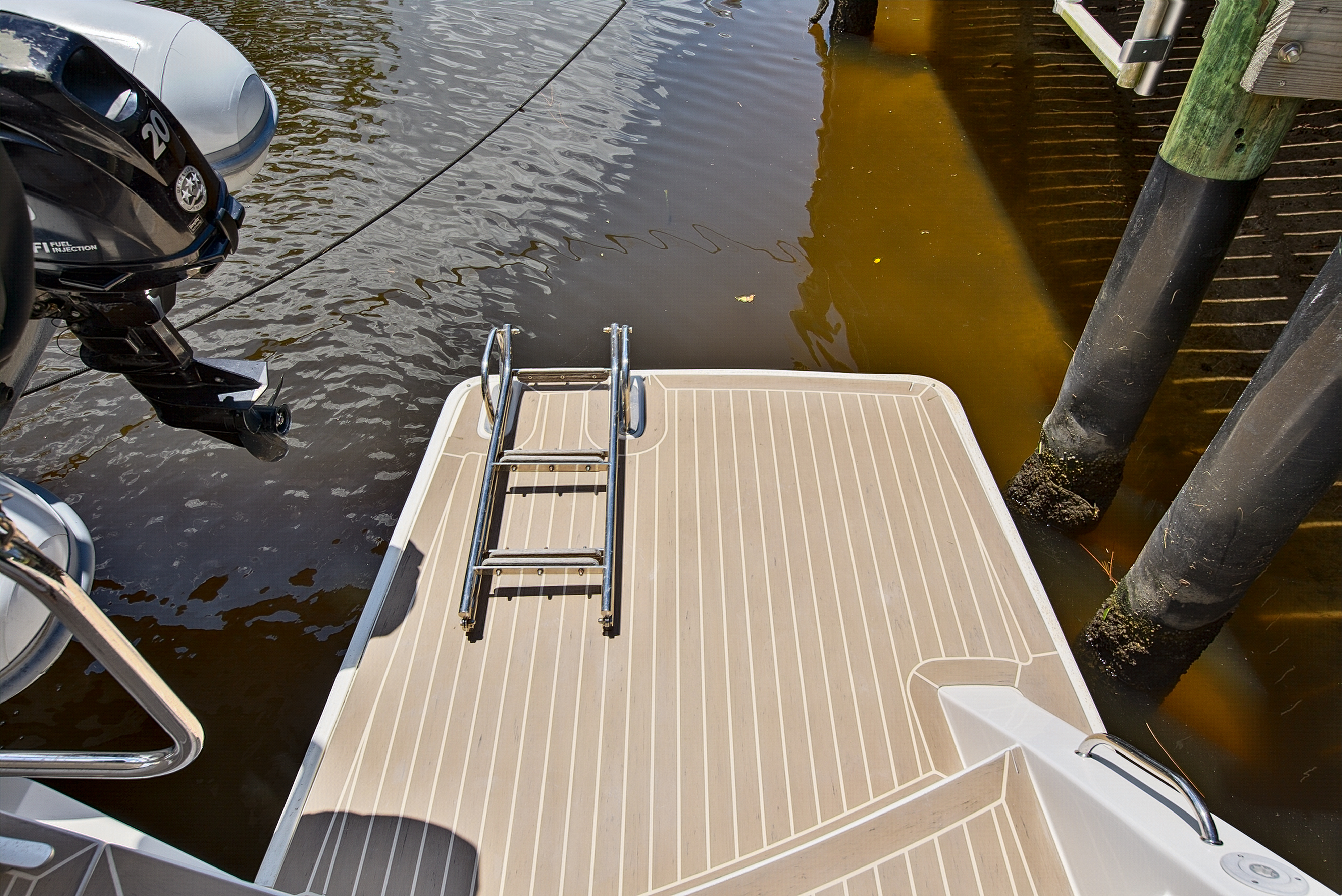 Boat image 112