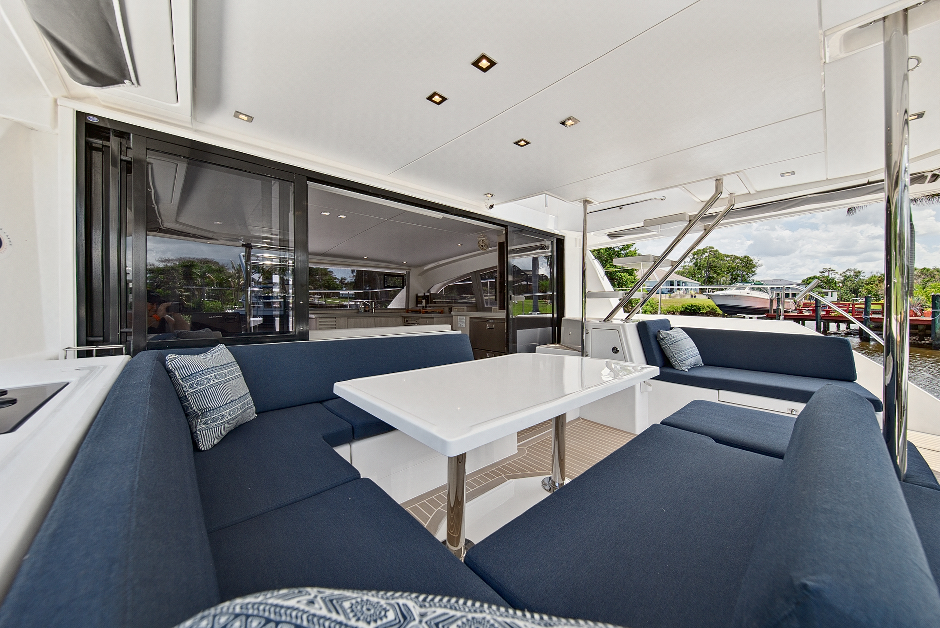 Boat image 8