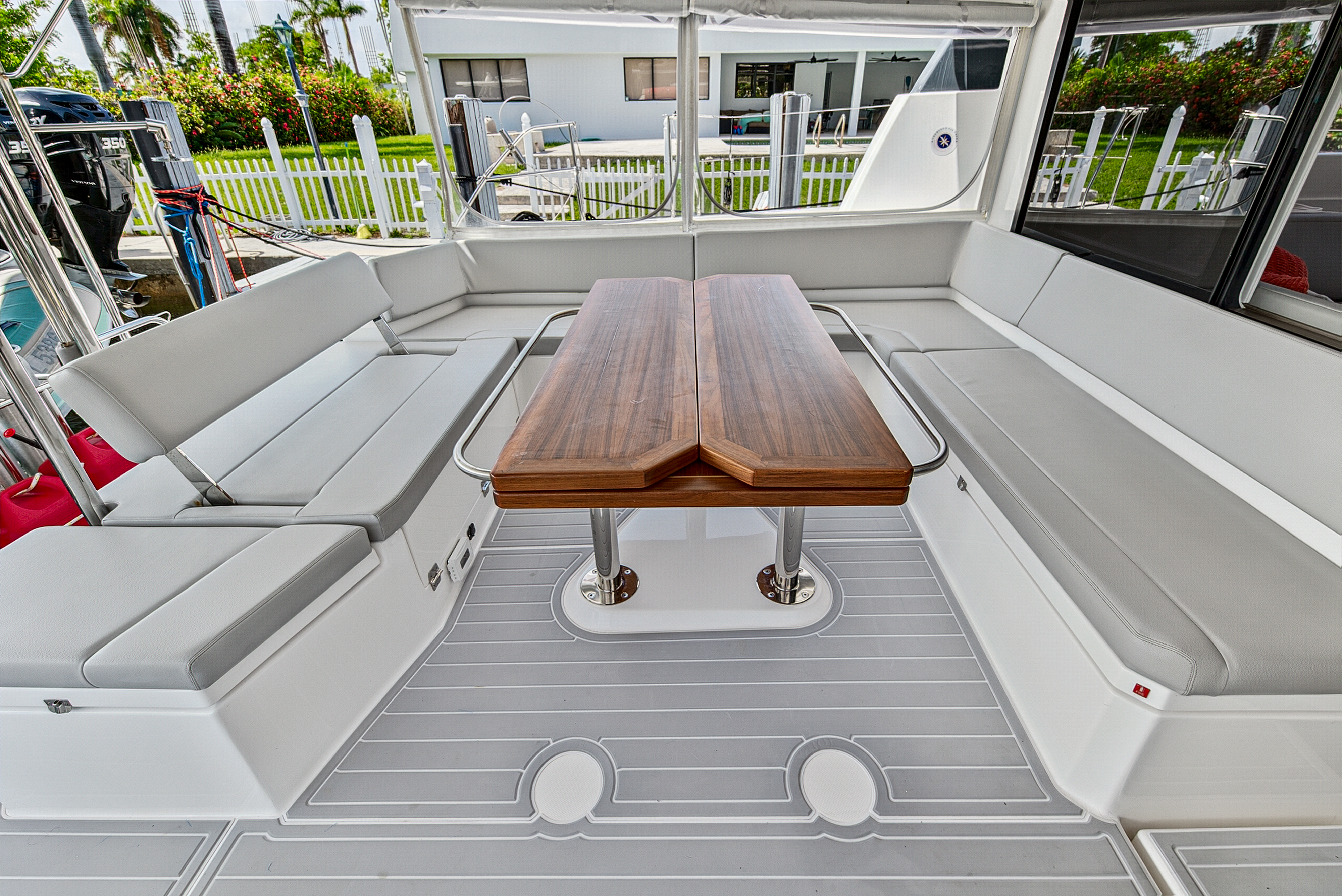 Boat image 12