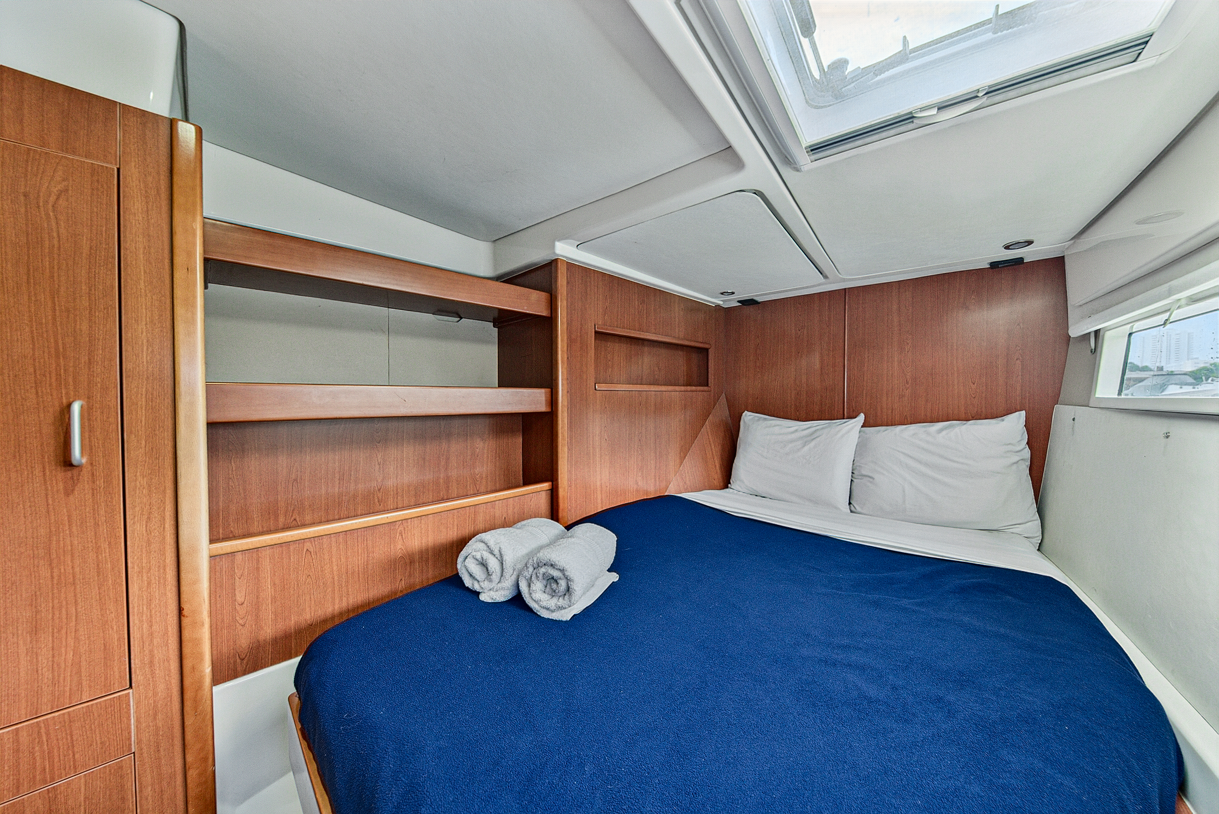 Boat image 77
