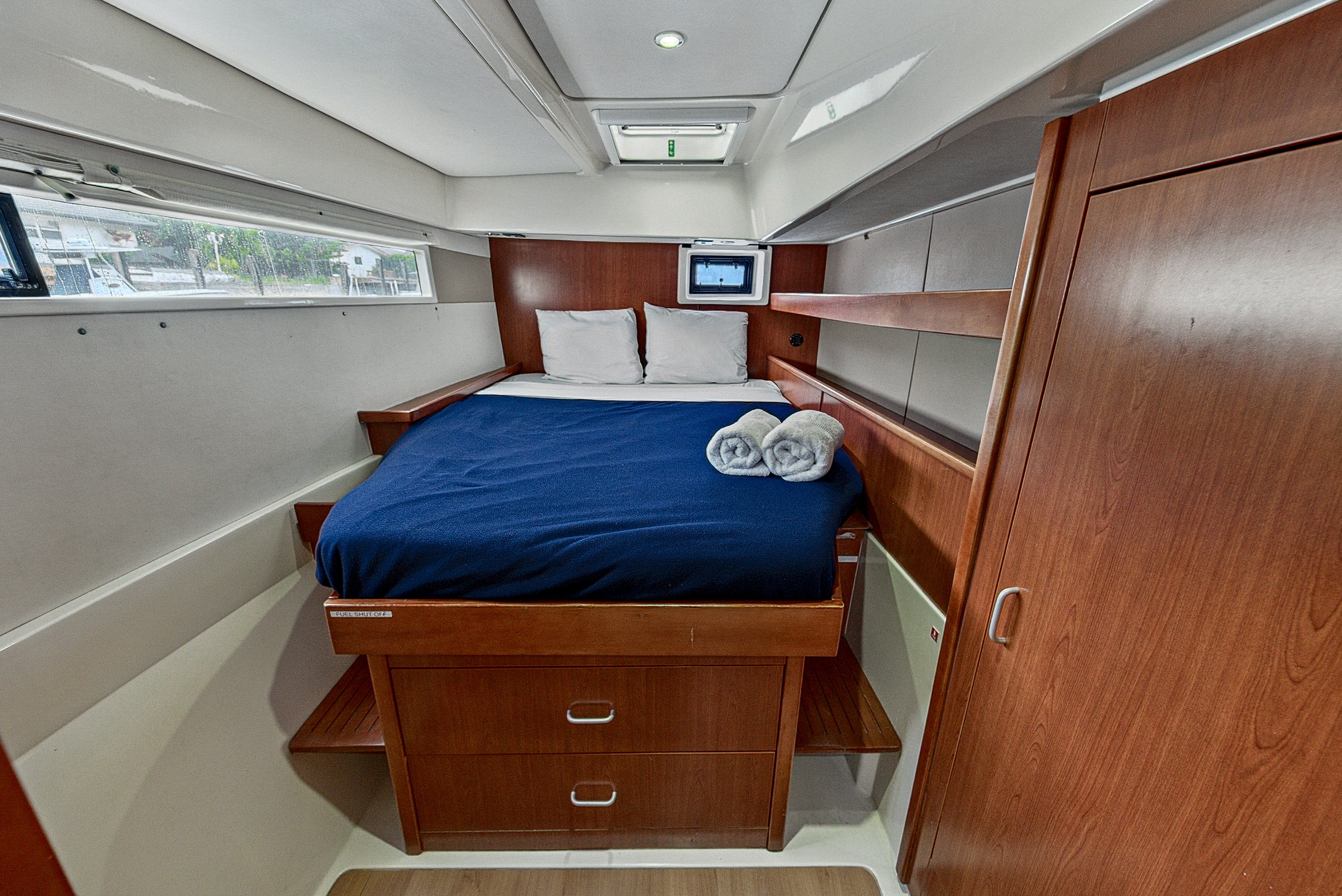 Boat image 106