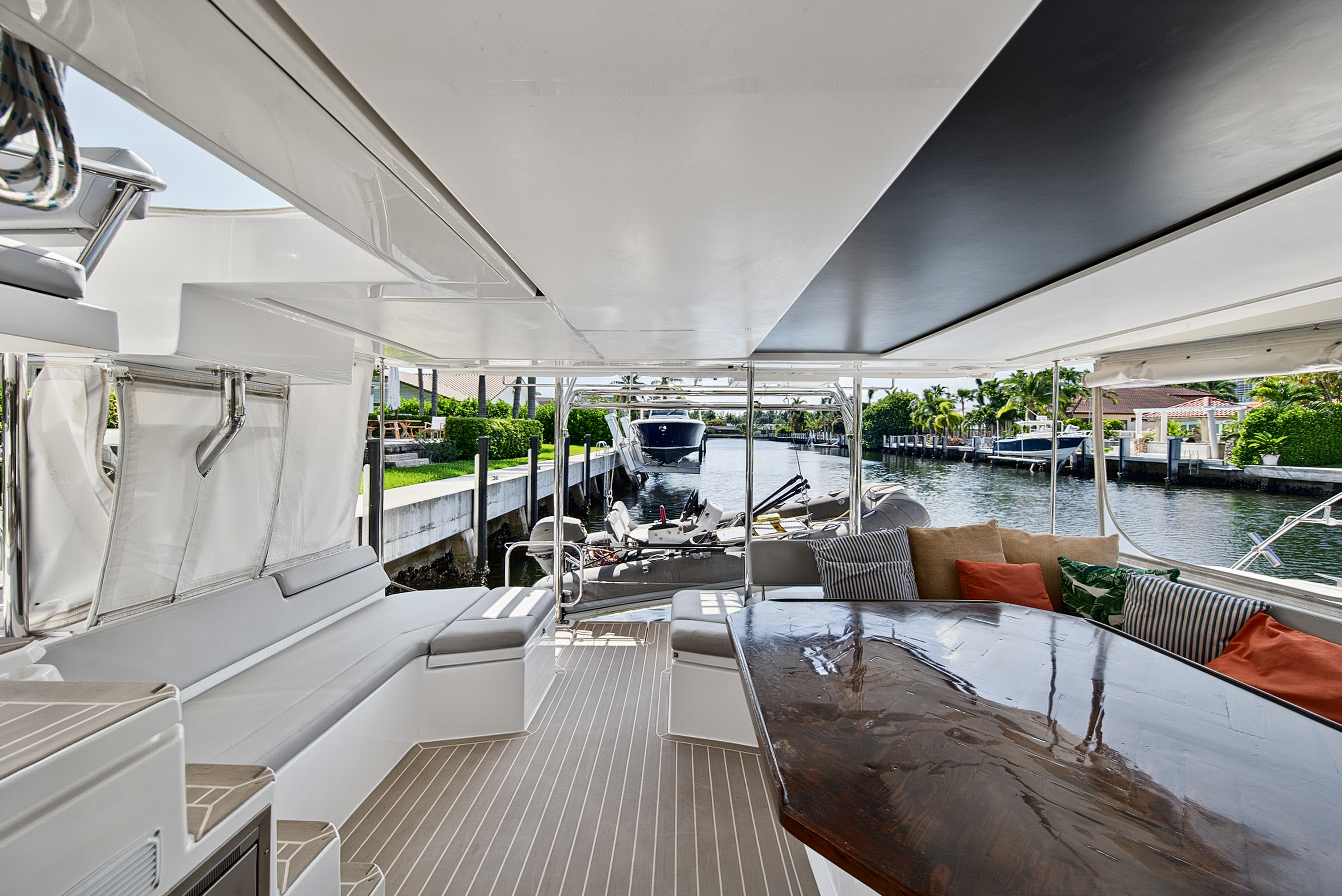 Boat image 10