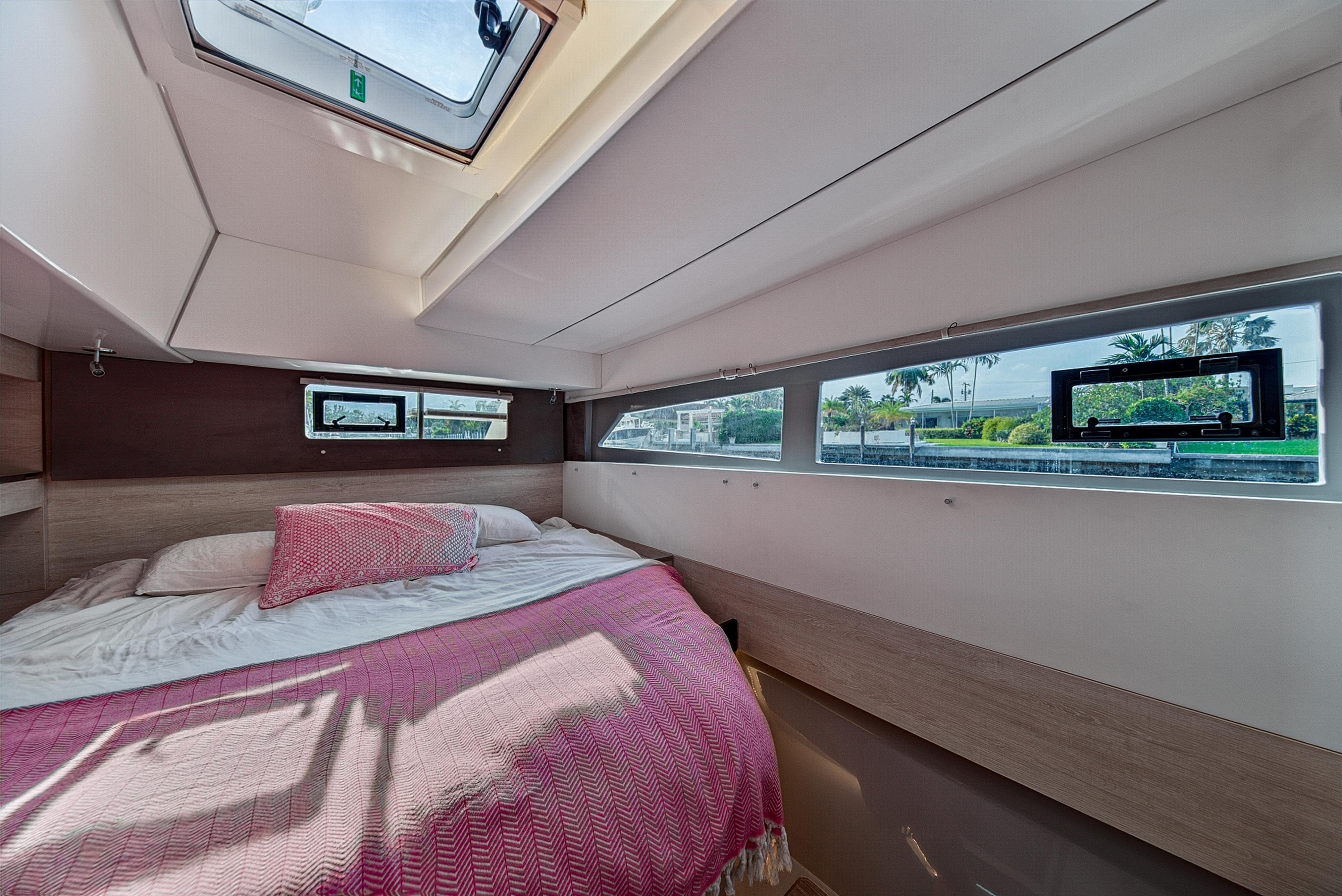 Boat image 103