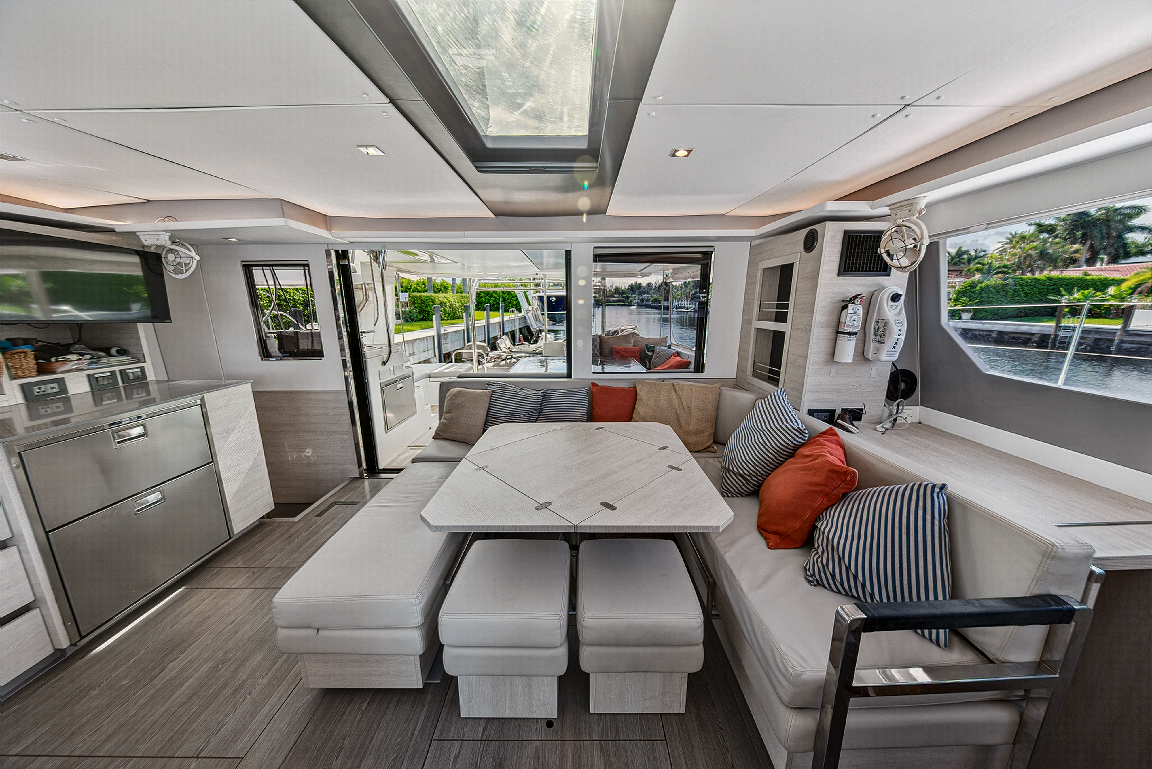 Boat image 113